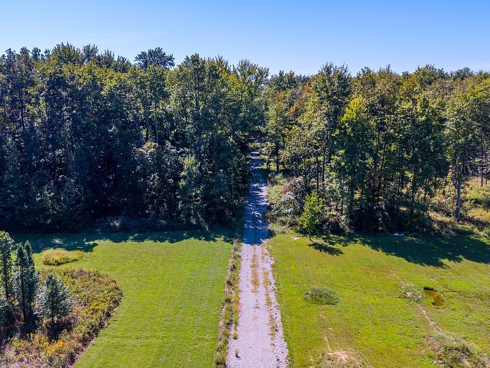 1st image of 2587 Moler Rd
