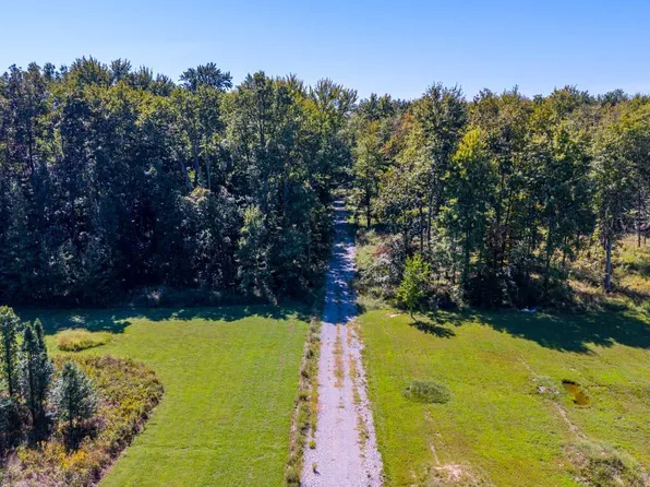 2587 Moler Rd, Goshen, OH 45122