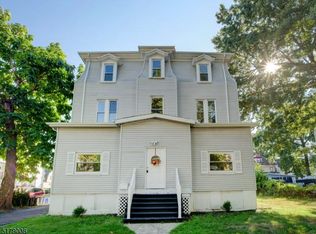25 Chestnut St FLOOR 2, East Orange, NJ 07018