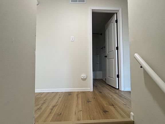 5th image of 4309-4311 W Bethany Dr #4309