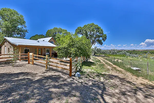 203 Ranchitos Rd