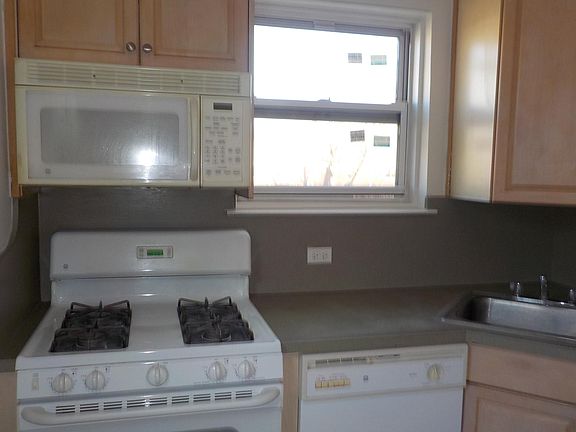 3rd image of 7633 Commonwealth Blvd Floor 2