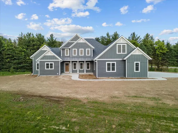 3840 Lindquist LANE, Slinger, WI 53086