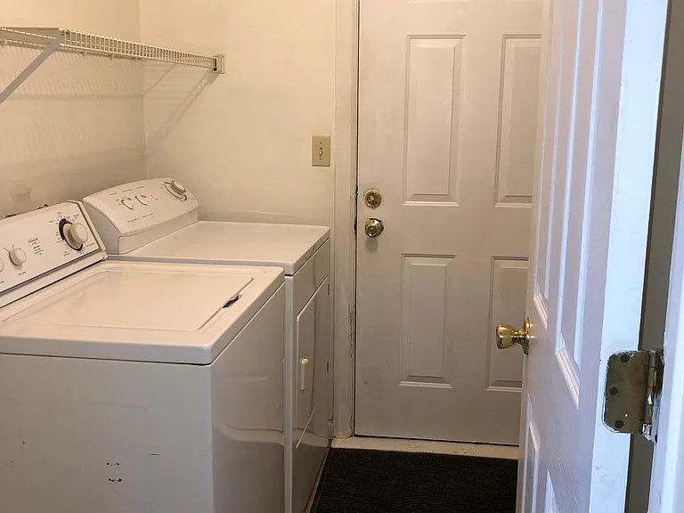 534 E Southern Dr — Photo 8