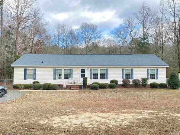 145 Country Walk Ln, Sanford, NC 27332