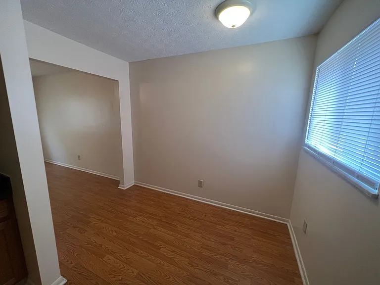 393 E. 18th Ave. SK — Photo 14