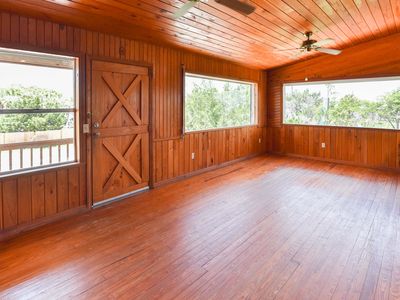 327 Land St, Eastpoint, FL, 32328