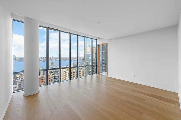 Rented by SERHANT. | media 17