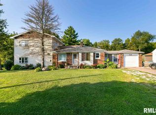 114 W 23rd Ave, Coal Valley, IL