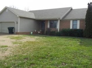 1411 Oak Tree Ct, Hopkinsville, KY 42240