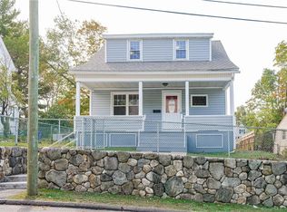 25 Hubbard St, Bloomfield, CT 06002