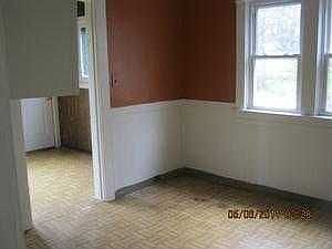 3rd image of 3460 E 123rd St