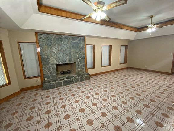 3rd image of 1320 Perkins Ave