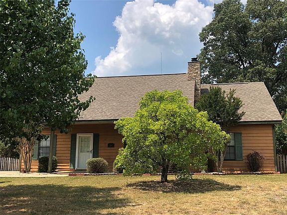 2nd image of 499 Mount Airy Dr