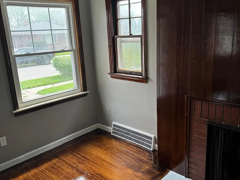 9541 Grandmont Ave — Photo 9