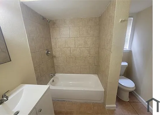 3 bed, 995 sqft, $1,550 — Photo 4