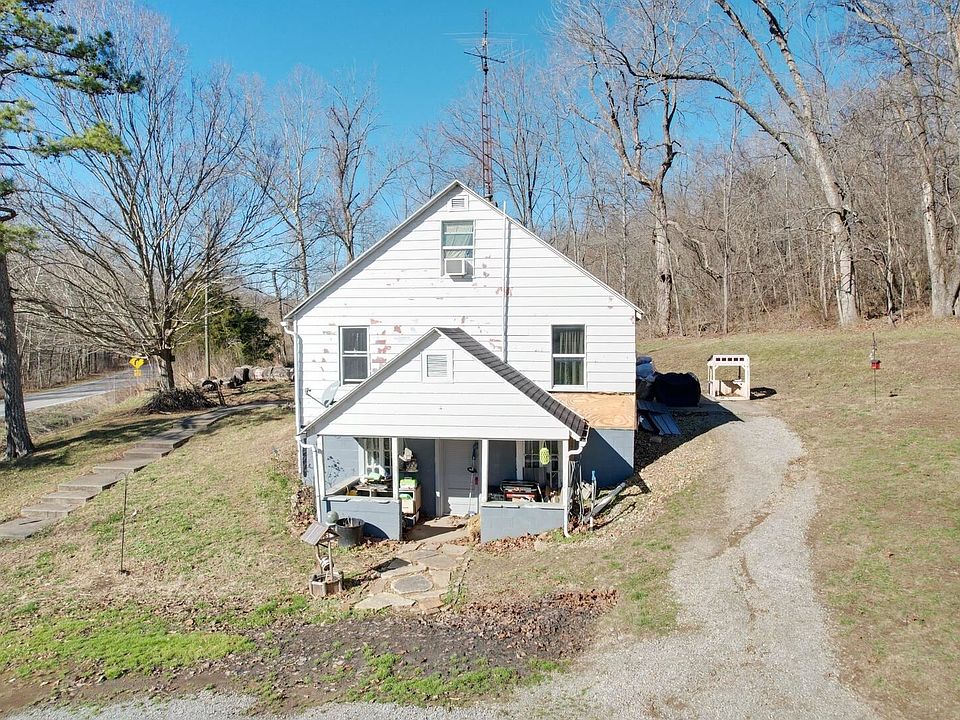 1st image of 342 Bassett Rd