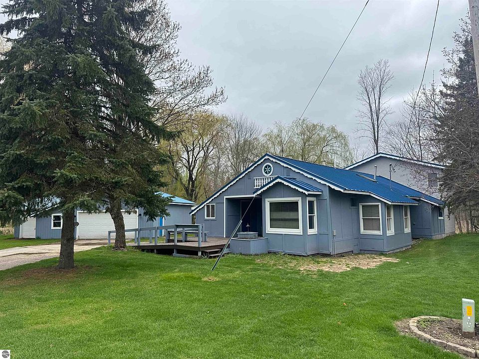 1st image of 337 Henderson Ct
