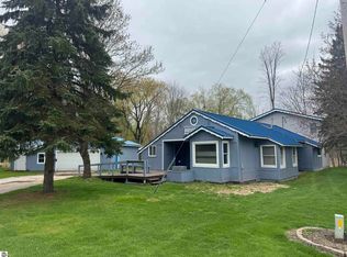 337 Henderson Ct, Cadillac, MI 49601