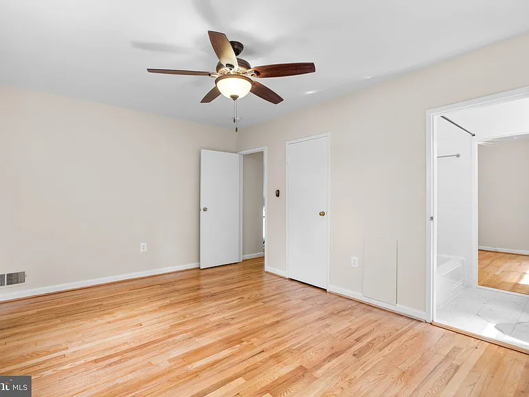 9212 Chanute Dr — Photo 12