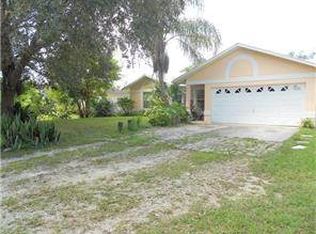 521 20th St NE, Naples, FL 34120
