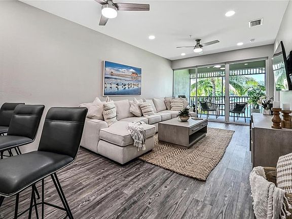 3rd image of 7950 Mahogany Run Ln APT 422