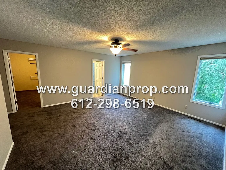 7303 Hidden Valley Ln S — Photo 14