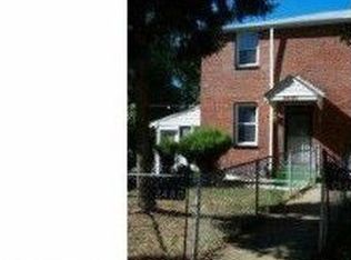 2430 S Oakland St, Arlington, VA 22206