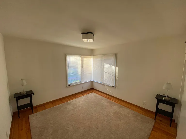 131 S Harvard Blvd — Photo 13