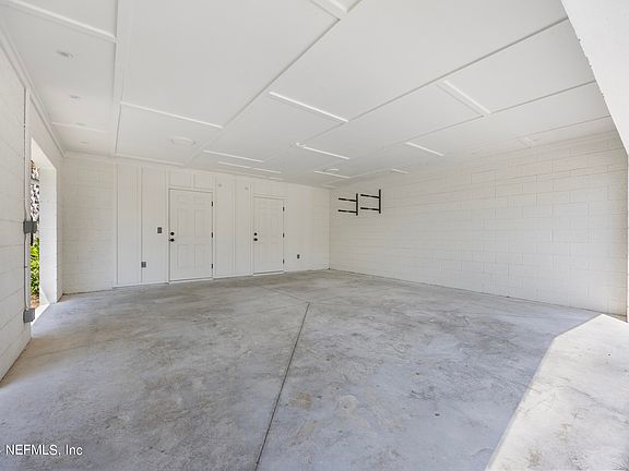 4th image of 4707 OCEAN Street