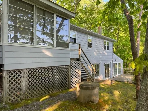 345 Horn Hbr, Heathsville, VA 22473