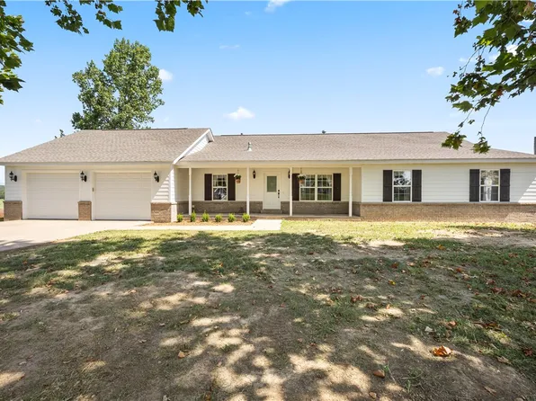 17602 Robinson Rd, Fayetteville, AR 72704