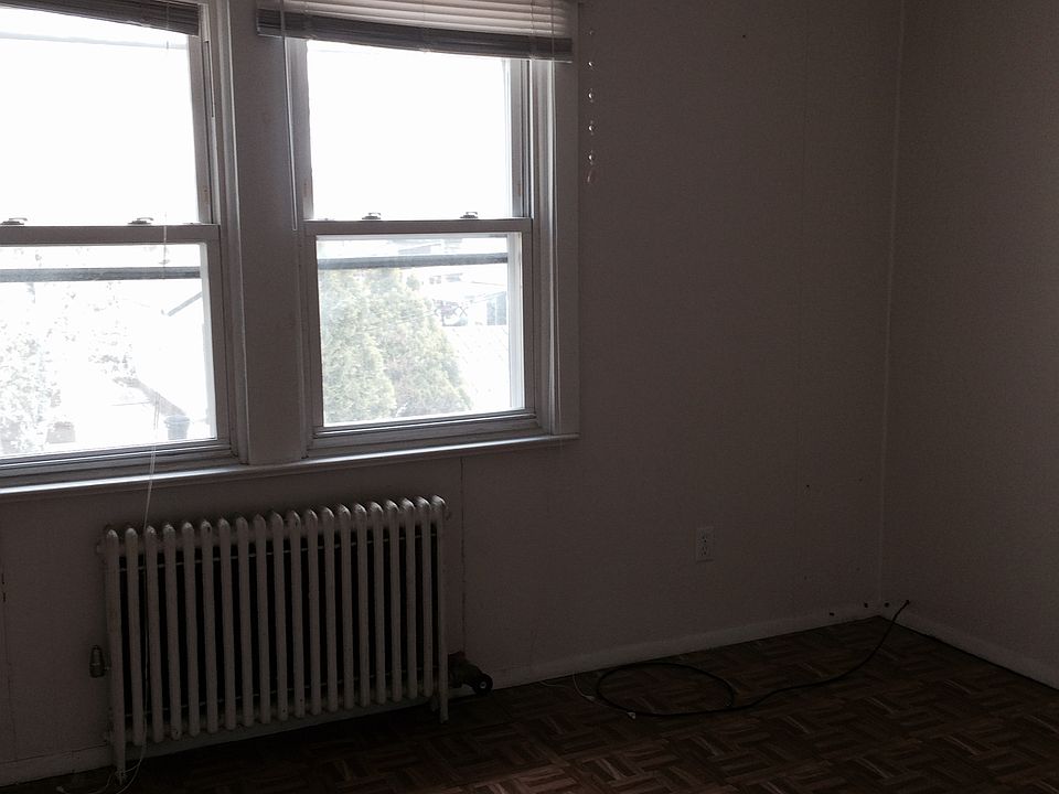 1st image of 3338 204th St #2