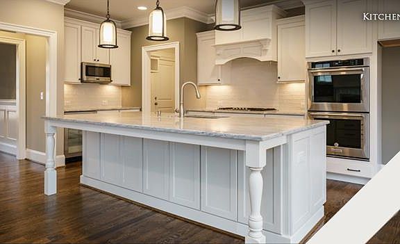 Kitchen with double convection ovens