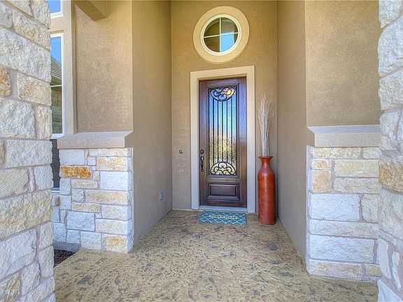 4th image of 4306 Woodledge Pl