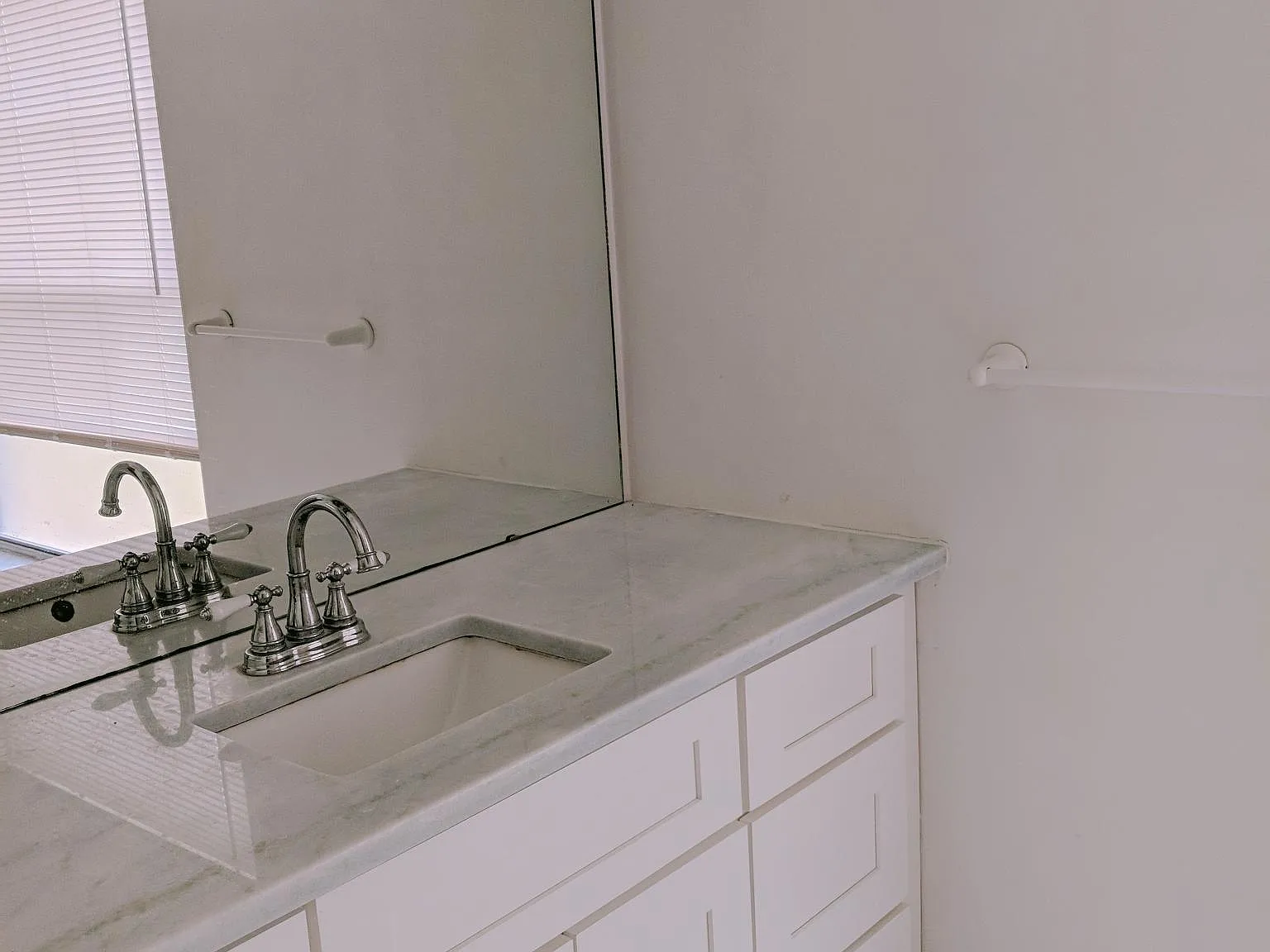 3 bed, 1673 sqft, $2,500 — Photo 4