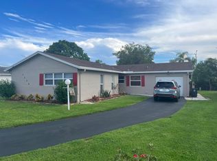 7339 Pineneedle Ln, Lake Worth, FL 33467