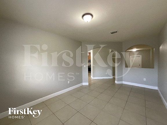 4th image of 20443 SW 318th St