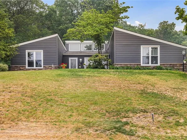 31 Woodward Road, Slate Hill, NY 10973