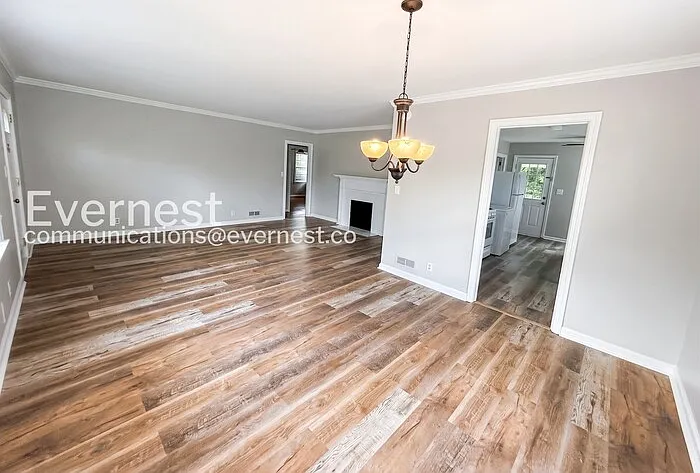 106 Acton Ave — Photo 5