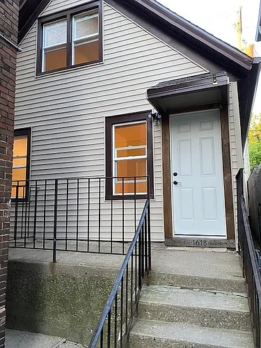 1618 N Jackson St Photo 1