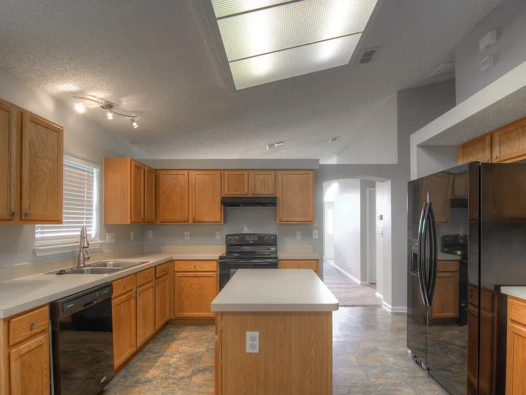 12630 Richfield Blvd — Photo 4