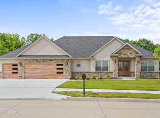 5328 Oakville Ranch Rd, Columbia, MO 65201
