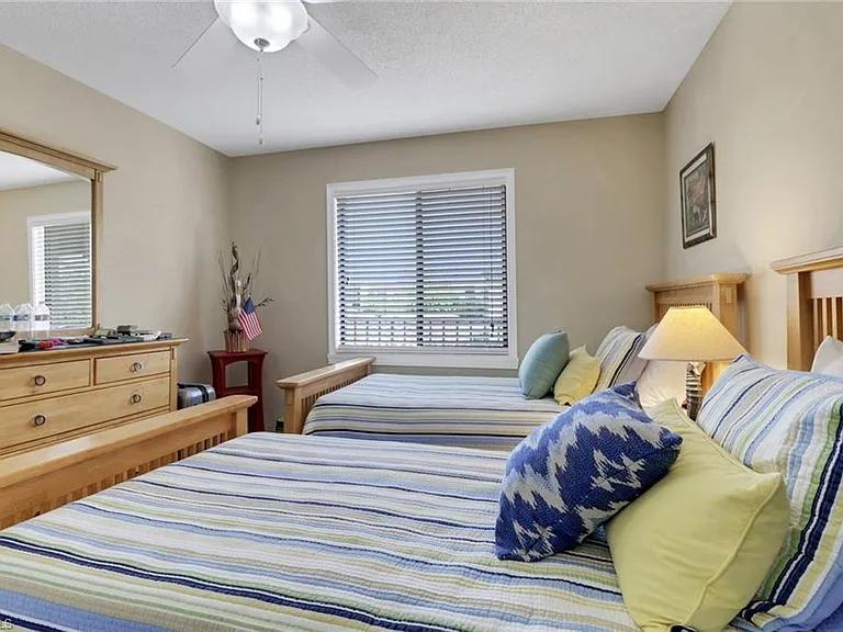 9901 Sunset Cove Ln #226 — Photo 9