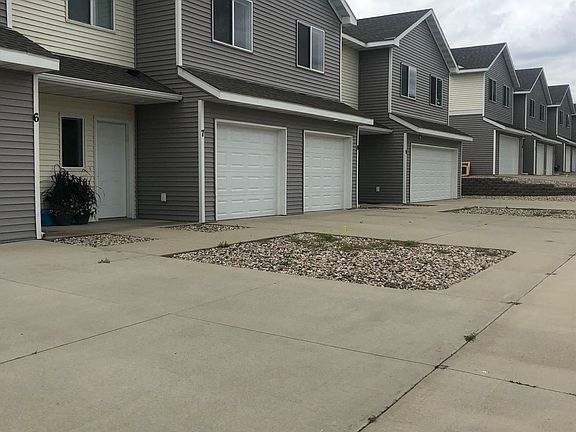 2nd image of 2129 Bunker Ln
