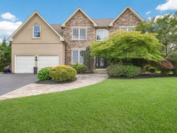 408 Longleaf Dr, Perkasie, PA 18944