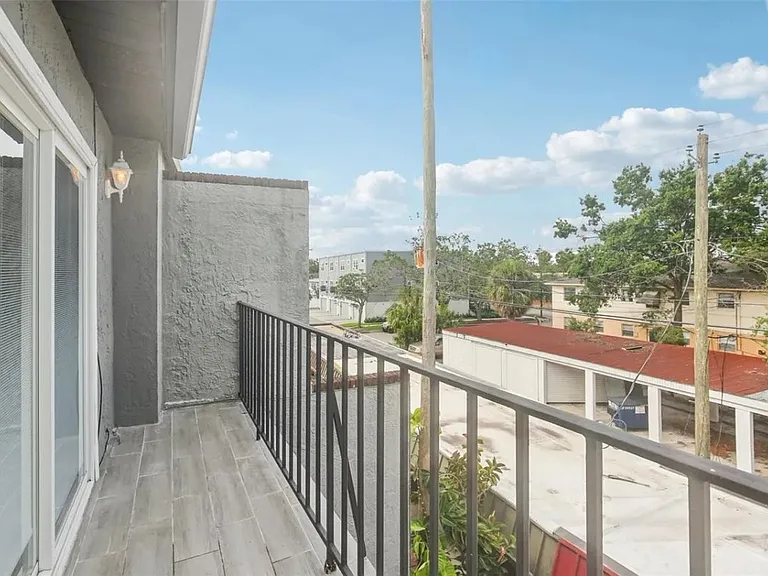 170 E Davis Blvd — Photo 14