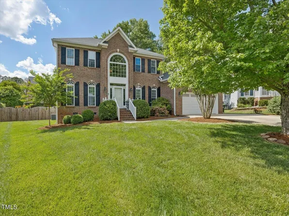 206 Jerryanne Ct, Apex, NC 27523