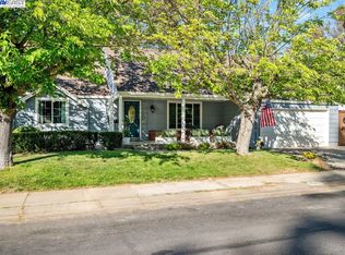 5569 Likins Ave, Martinez, CA 94553