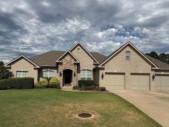 4800 Peterson Cv, Conway, AR 72034